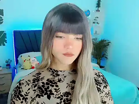 ZoeSchmmit online show from 07-23-26, 07:01