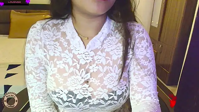Snapshot of Yara-143 chatting on 06-26-26, 05:50 Yara-143 online show from 06-26-26, 05:50