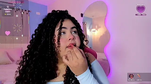 Snapshot of LOU_22_ chatting on 03-09-26, 12:42 LOU 22 online show from 03-09-26, 12:42