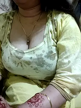 Snapshot of PARI51 chatting on 07-13-26, 07:49 PARI51 online show from 07-13-26, 07:49