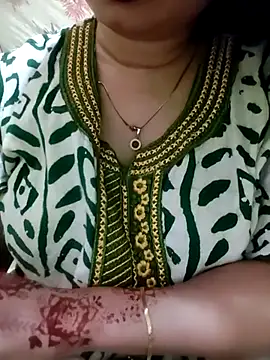 Snapshot of PARI51 chatting on 07-14-26, 07:41 PARI51 online show from 07-14-26, 07:41