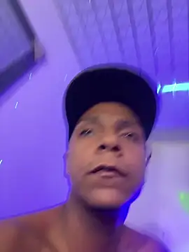 hotboyluxe online show from 05-14-26, 02:35