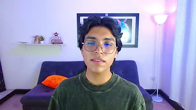 Maecum18 online show from 03-07-26, 09:34