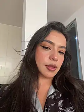 Snapshot of foxxy_lover chatting on 02-03-26, 08:14 foxxy lover online show from 02-03-26, 08:14