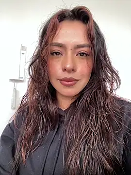 Snapshot of foxxy_lover chatting on 04-06-26, 06:20 foxxy lover online show from 04-06-26, 06:20