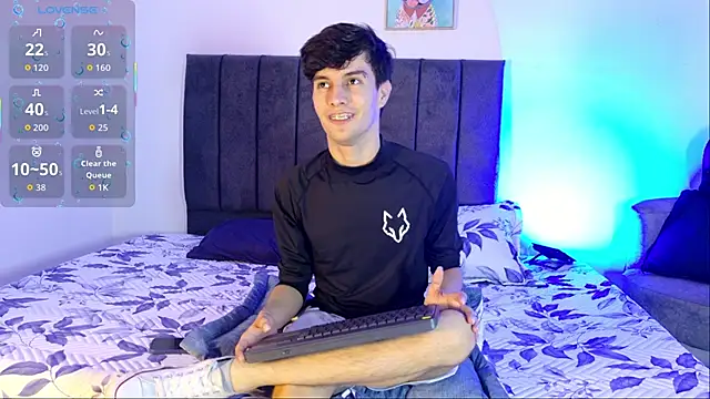 Snapshot of axxxel_twink chatting on 06-04-26, 03:34 axxxel twink online show from 06-04-26, 03:34