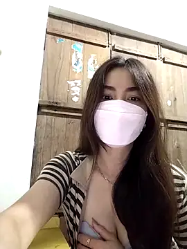 Baby-sexytits2026 online show from 04-06-26, 09:16