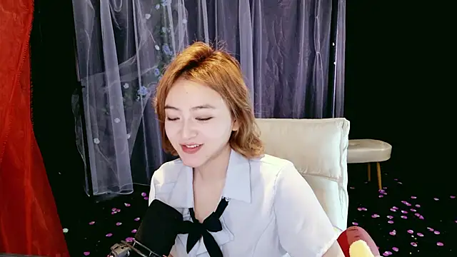 Lady-Mia777 online show from 04-07-26, 04:13