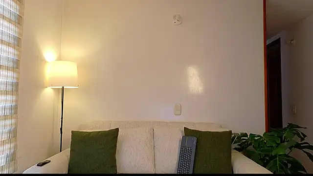ivonnybonita   online show from 06-01-26, 04:52
