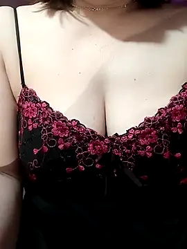 Ladyly99 online show from 04-14-26, 03:51