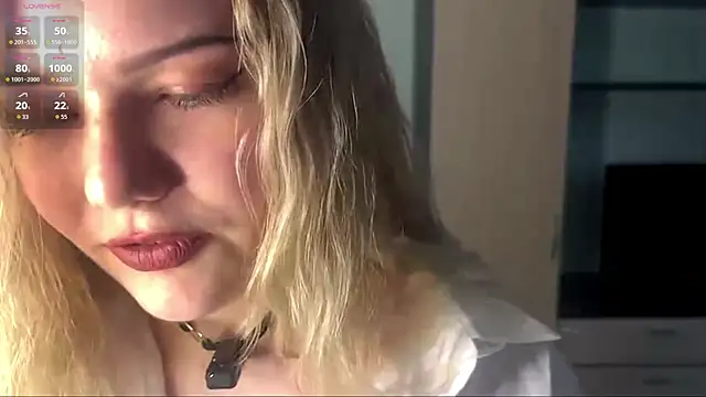 Snapshot of Velmiora chatting on 04-01-26, 03:42 Velmiora online show from 04-01-26, 03:42