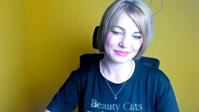 CuttieEmma online show from 06-26-26, 11:58