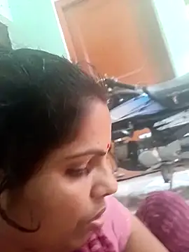 Snapshot of Priyakoli4568 chatting on 02-23-26, 04:54 Priyakoli4568 online show from 02-23-26, 04:54