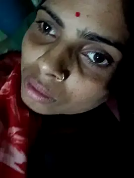 Snapshot of Priyakoli4568 chatting on 04-08-26, 03:56 Priyakoli4568 online show from 04-08-26, 03:56