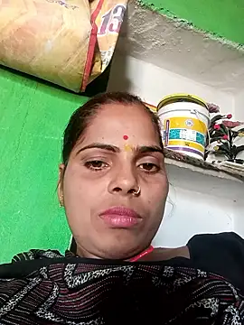 Snapshot of Priyakoli4568 chatting on 04-10-26, 09:03 Priyakoli4568 online show from 04-10-26, 09:03