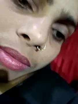 Snapshot of Priyakoli4568 chatting on 04-12-26, 05:45 Priyakoli4568 online show from 04-12-26, 05:45