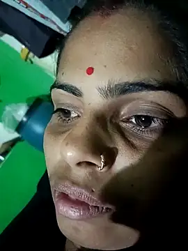 Snapshot of Priyakoli4568 chatting on 04-12-26, 05:51 Priyakoli4568 online show from 04-12-26, 05:51