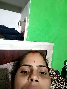 Snapshot of Priyakoli4568 chatting on 04-15-26, 03:19 Priyakoli4568 online show from 04-15-26, 03:19