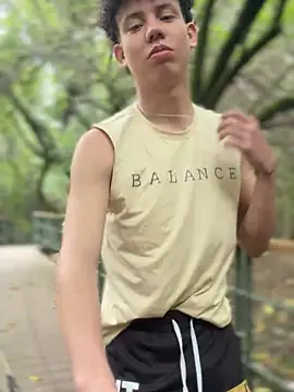 Snapshot of yoursexyjose chatting on 03-26-26, 06:57 yoursexyjose online show from 03-26-26, 06:57