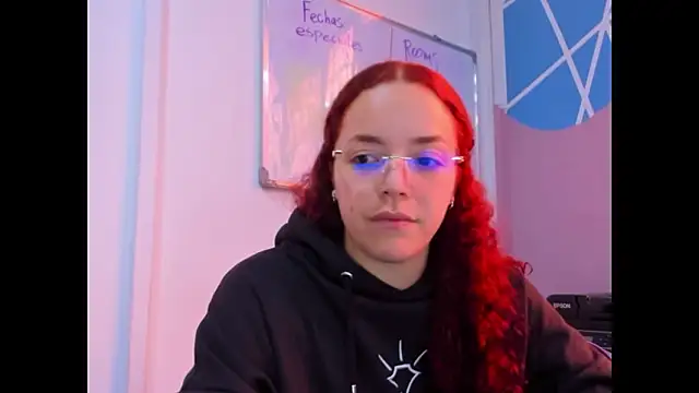 Snapshot of Miss_Dior2 chatting on 02-18-26, 03:30 Miss Dior2 online show from 02-18-26, 03:30