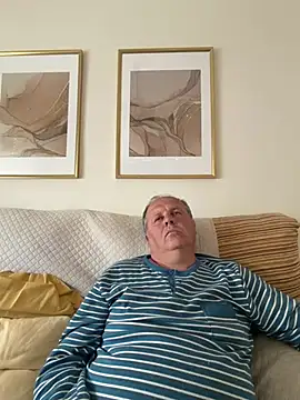YachtCaptain10 online show from 05-04-26, 05:53