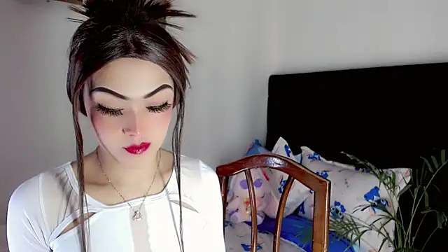 NathalialLooes online show from 07-05-26, 04:19