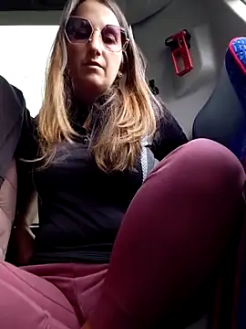 Snapshot of Alexdevil92 chatting on 03-11-26, 07:03 Alexdevil92 online show from 03-11-26, 07:03