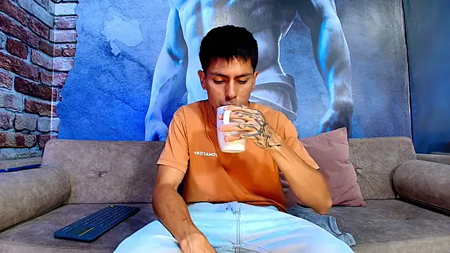 Aron pulse online show from 03-20-26, 08:03