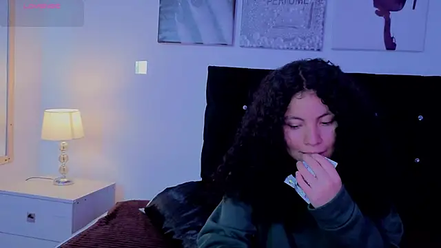 Zoe-yanin online show from 03-14-26, 06:46