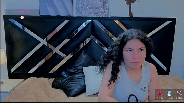 Zoe-yanin online show from 04-06-26, 07:15