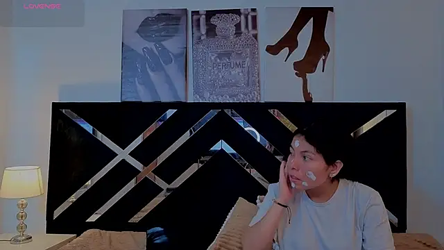 Zoe-yanin online show from 04-07-26, 06:41