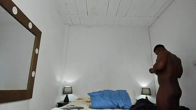 Snapshot of James_McBoy chatting on 04-10-26, 04:17 James McBoy online show from 04-10-26, 04:17