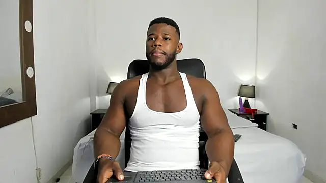 Snapshot of James_McBoy chatting on 07-17-26, 10:03 James McBoy online show from 07-17-26, 10:03