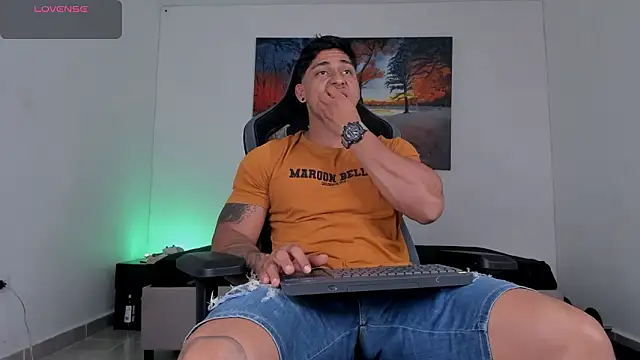 ryanwhite3 online show from 03-25-26, 10:38