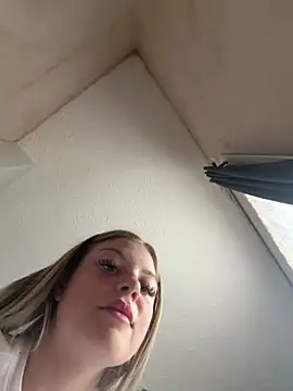 Paige love online show from 04-19-26, 10:36