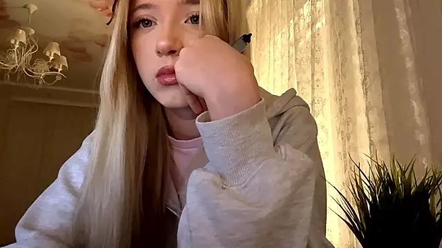 Snapshot of IvyArmbrister chatting on 03-06-26, 06:15 IvyArmbrister online show from 03-06-26, 06:15