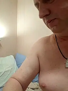 Snapshot of Artyrik79 chatting on 02-04-26, 07:42 Artyrik79 online show from 02-04-26, 07:42