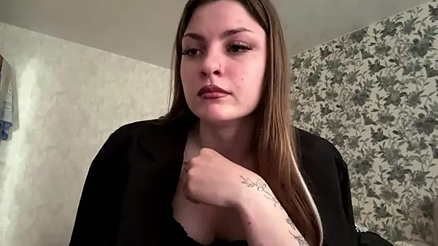 Snapshot of JackiStrum chatting on 04-14-26, 10:54 JackiStrum online show from 04-14-26, 10:54