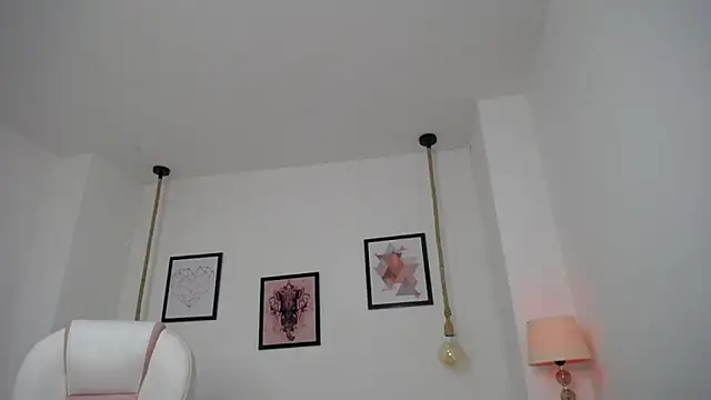 adhara 11 online show from 04-17-26, 11:41