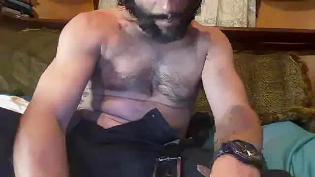 Snapshot of TrndSettr chatting on 07-14-26, 01:41 TrndSettr online show from 07-14-26, 01:41