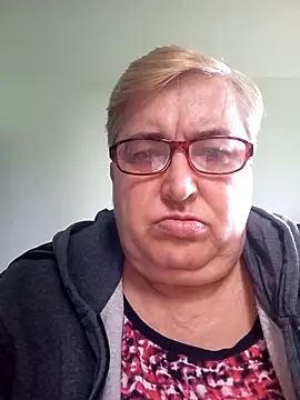 SusanStar874 online show from 06-01-26, 02:19