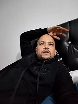 InstintoElite online show from 02-25-26, 02:21