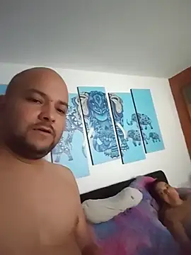 InstintoElite online show from 04-17-26, 02:25