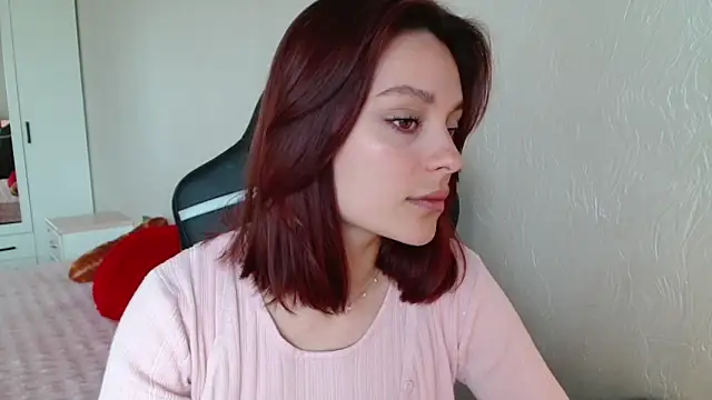 Snapshot of Eva_Avea chatting on 05-05-26, 09:39 Eva Avea online show from 05-05-26, 09:39