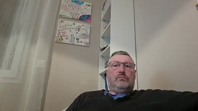 Snapshot of doudou310 chatting on 03-13-26, 04:19 doudou310 online show from 03-13-26, 04:19