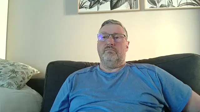 Snapshot of doudou310 chatting on 03-18-26, 05:05 doudou310 online show from 03-18-26, 05:05