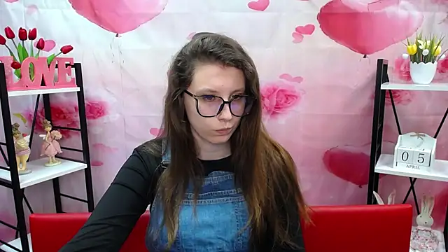 LilianaShine online show from 04-05-26, 05:15