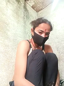 Sunali Bendre online show from 02-22-26, 03:07