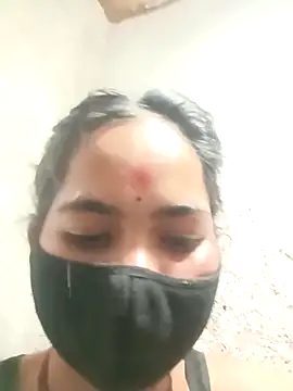 Sunali Bendre online show from 04-12-26, 02:55