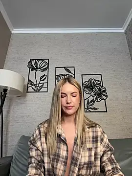 Snapshot of xXKelly_bonb0nXx chatting on 06-14-26, 09:11 xXKelly bonb0nXx online show from 06-14-26, 09:11